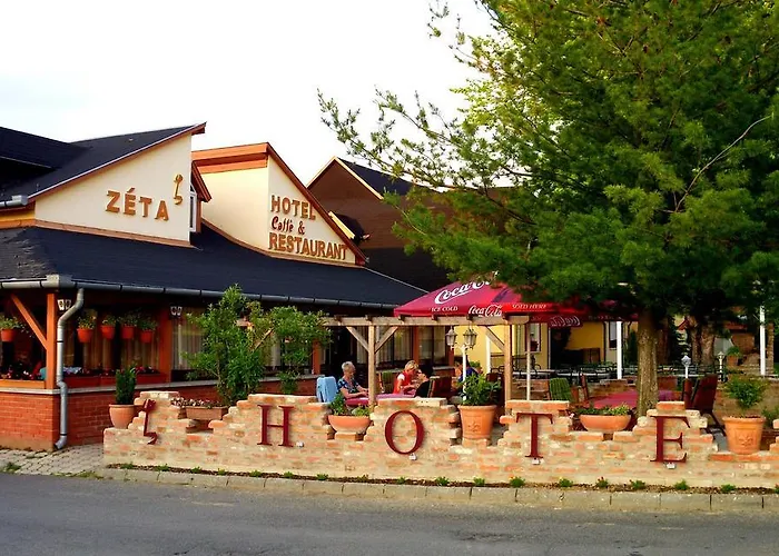 Hotell Zeta 3*
